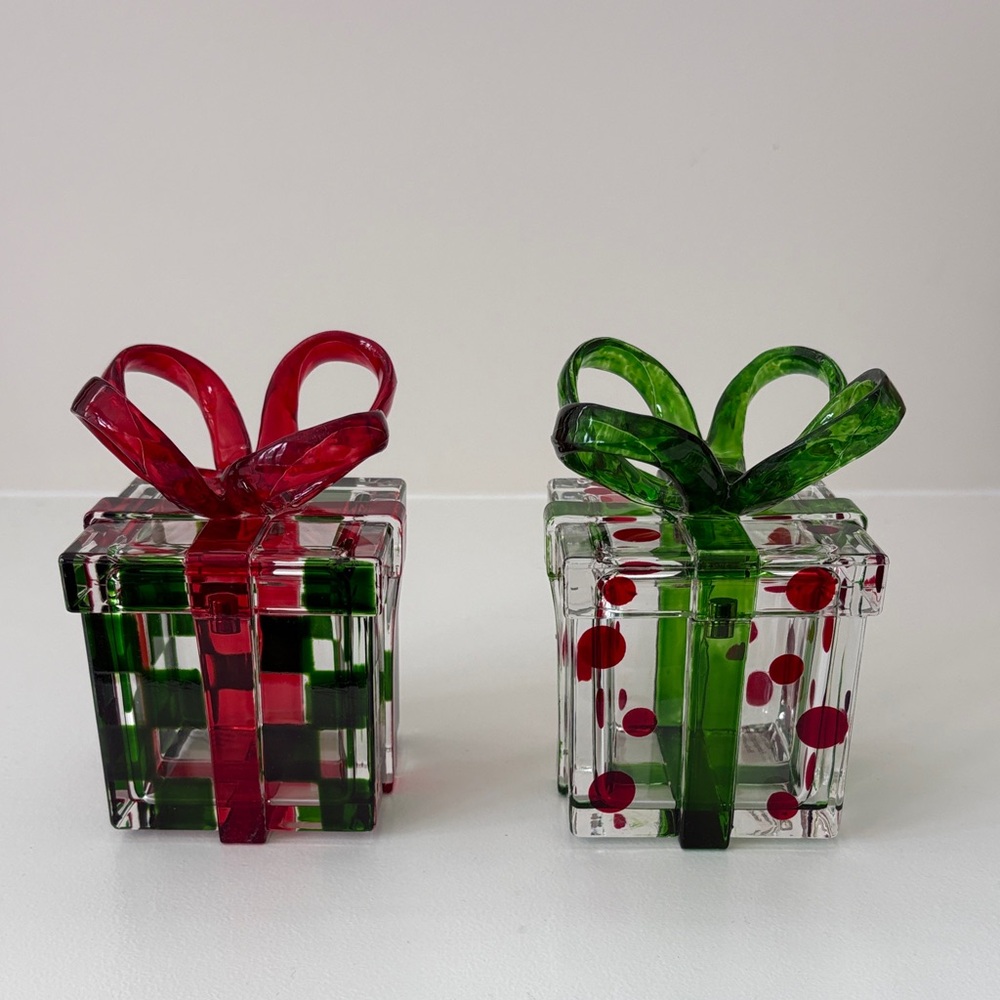 Elegant Holiday Acrylic Gift Boxes with Red and Green Bows